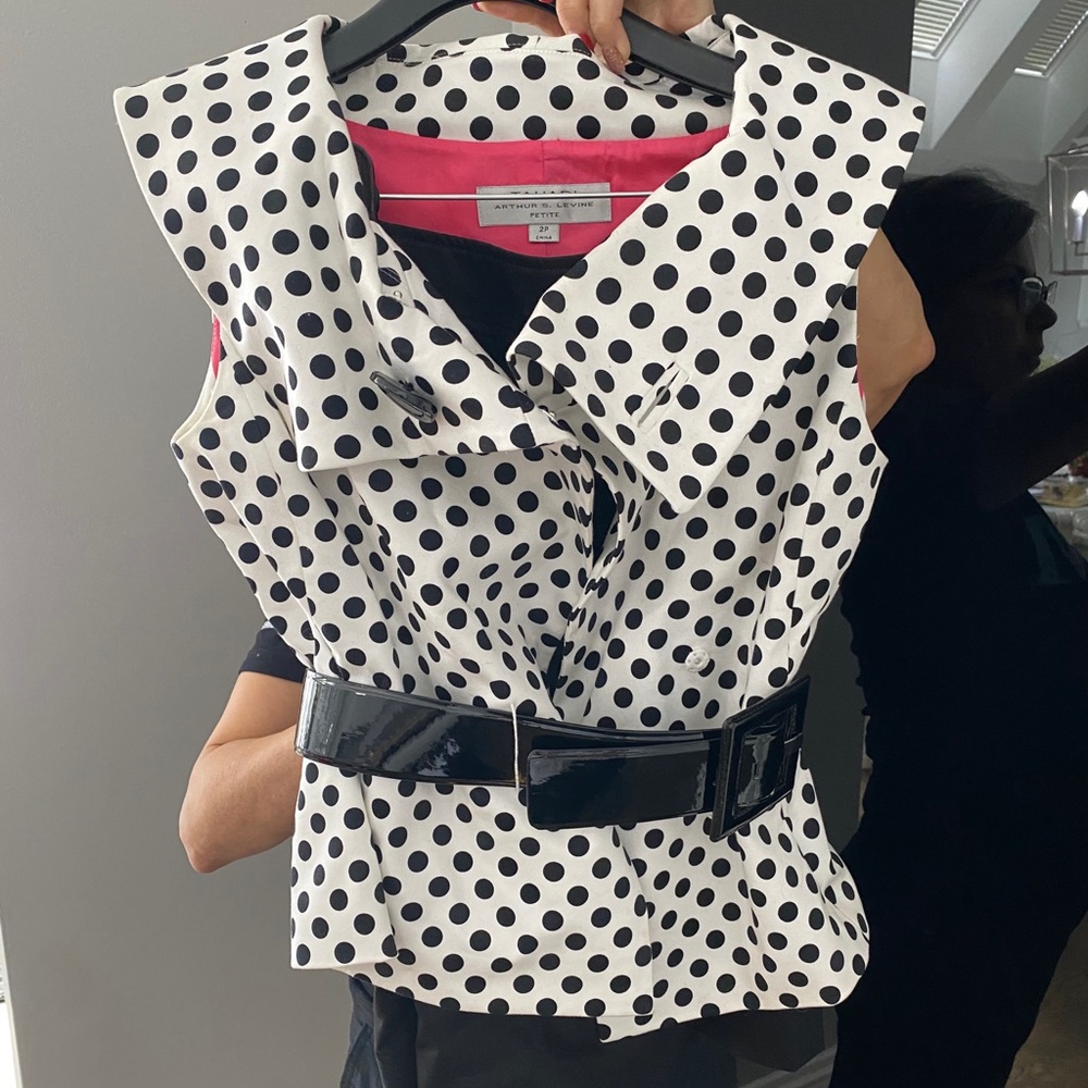 Tahari Set